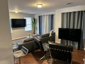 Luxury Townhouse in Newark